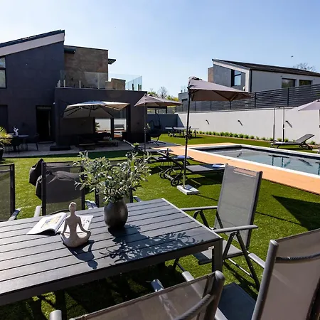 Villa Porta I - Private Pool Balatonalmadi