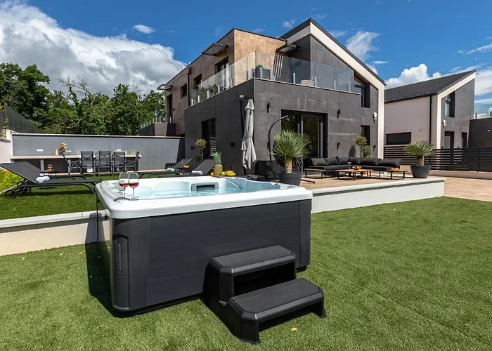 Villa Porta Verde I - Private Pool Villa *