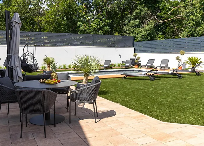 Porta I - Private Pool Villa Balatonalmadi